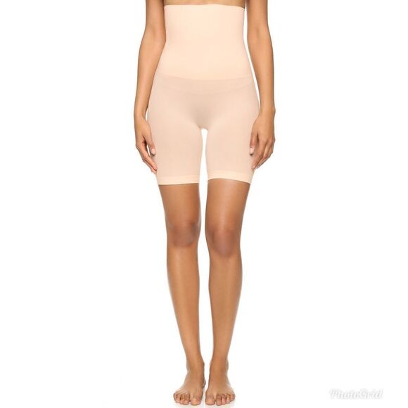 Yummie Cleo High Waist Short - Picture 2 of 8